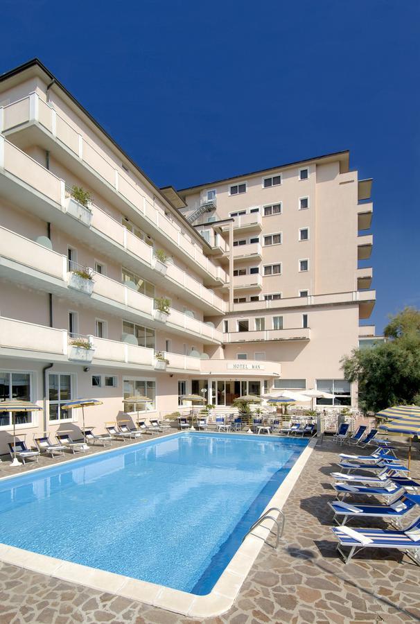 Hotel Man Lido Di Savio Kültér fotó