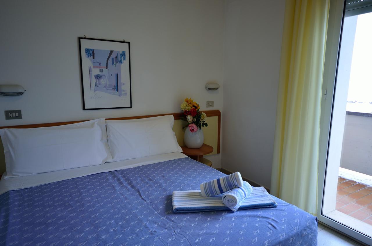 Hotel Man Lido Di Savio Kültér fotó