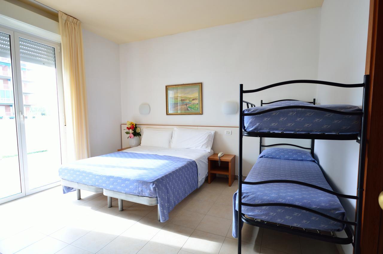Hotel Man Lido Di Savio Kültér fotó